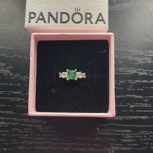 Green birthstone Pandora ring